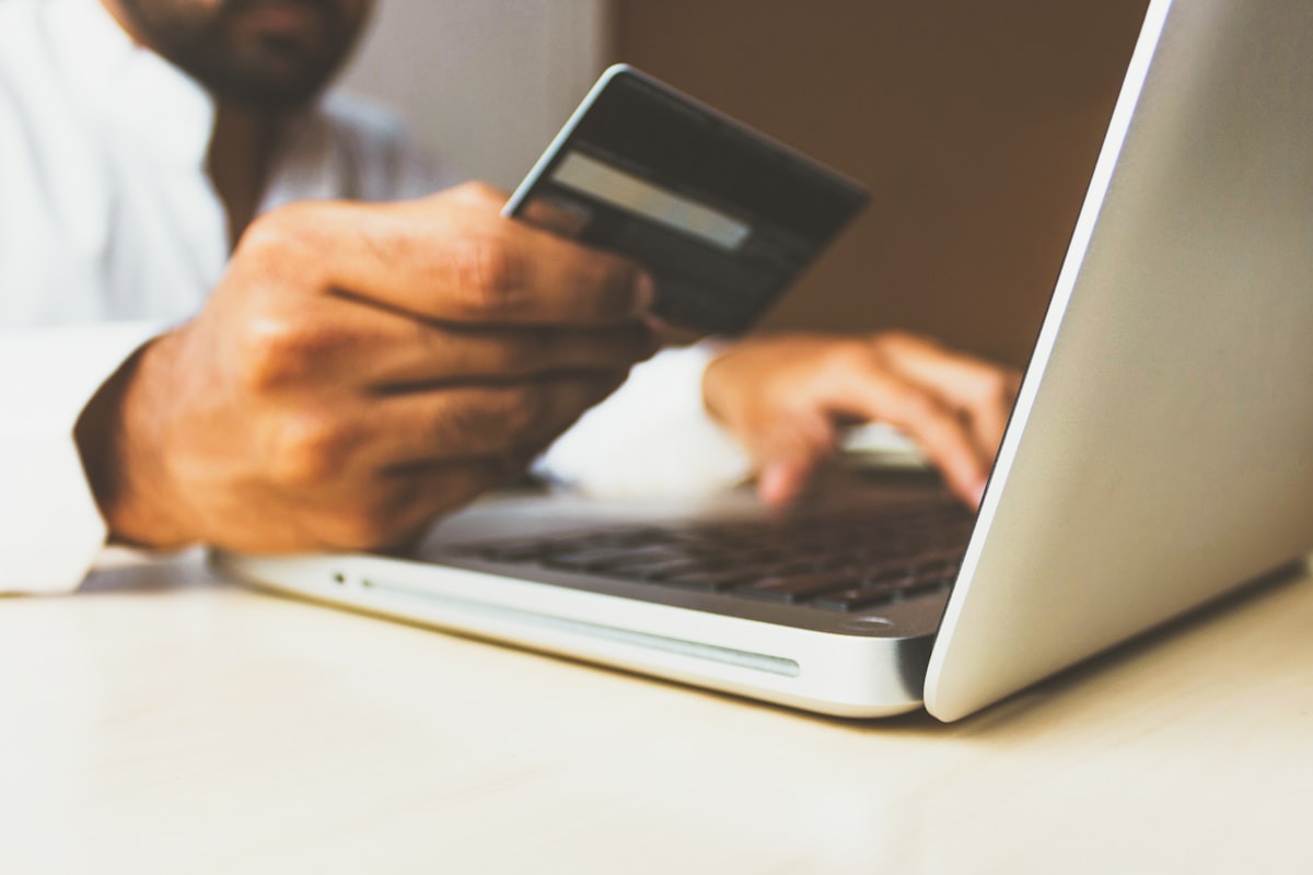 E-Commerce multi-channel dashboard